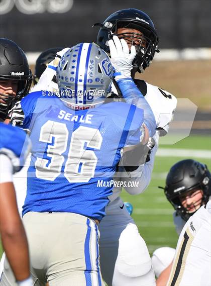 Thumbnail 1 in Connally vs. Pleasant Grove (UIL 4A Division 2 Region 2 Area) photogallery.