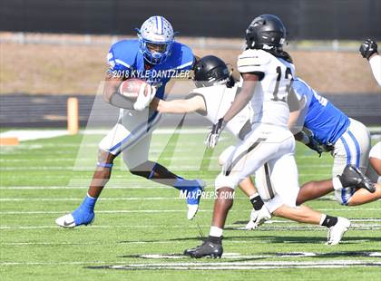 Thumbnail 1 in Connally vs. Pleasant Grove (UIL 4A Division 2 Region 2 Area) photogallery.