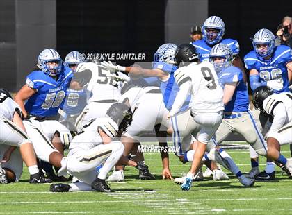Thumbnail 1 in Connally vs. Pleasant Grove (UIL 4A Division 2 Region 2 Area) photogallery.
