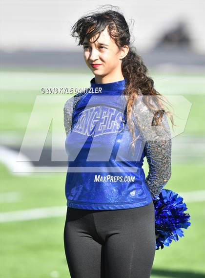 Thumbnail 1 in Connally vs. Pleasant Grove (UIL 4A Division 2 Region 2 Area) photogallery.