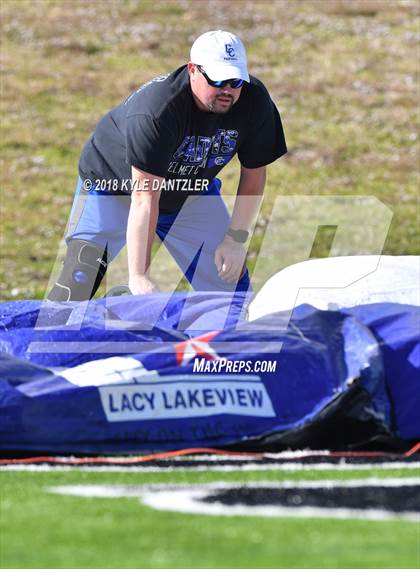 Thumbnail 1 in Connally vs. Pleasant Grove (UIL 4A Division 2 Region 2 Area) photogallery.