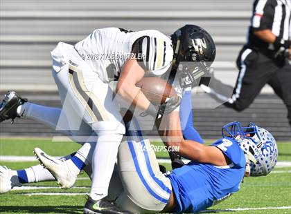 Thumbnail 1 in Connally vs. Pleasant Grove (UIL 4A Division 2 Region 2 Area) photogallery.