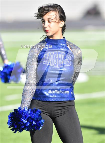 Thumbnail 2 in Connally vs. Pleasant Grove (UIL 4A Division 2 Region 2 Area) photogallery.