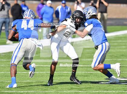 Thumbnail 2 in Connally vs. Pleasant Grove (UIL 4A Division 2 Region 2 Area) photogallery.