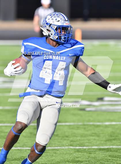 Thumbnail 3 in Connally vs. Pleasant Grove (UIL 4A Division 2 Region 2 Area) photogallery.