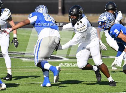 Thumbnail 2 in Connally vs. Pleasant Grove (UIL 4A Division 2 Region 2 Area) photogallery.