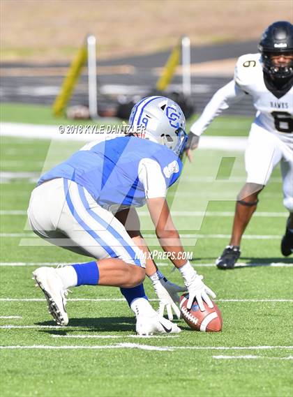 Thumbnail 2 in Connally vs. Pleasant Grove (UIL 4A Division 2 Region 2 Area) photogallery.