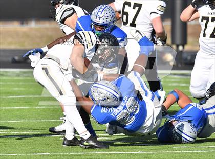 Thumbnail 2 in Connally vs. Pleasant Grove (UIL 4A Division 2 Region 2 Area) photogallery.