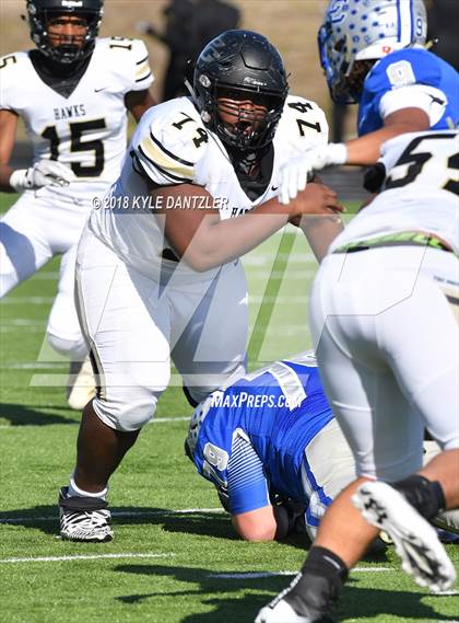 Thumbnail 2 in Connally vs. Pleasant Grove (UIL 4A Division 2 Region 2 Area) photogallery.