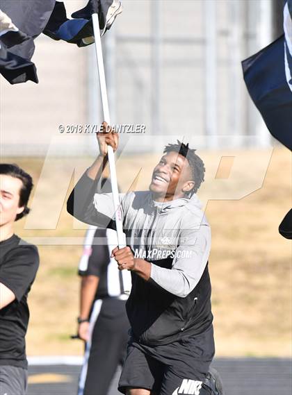 Thumbnail 2 in Connally vs. Pleasant Grove (UIL 4A Division 2 Region 2 Area) photogallery.