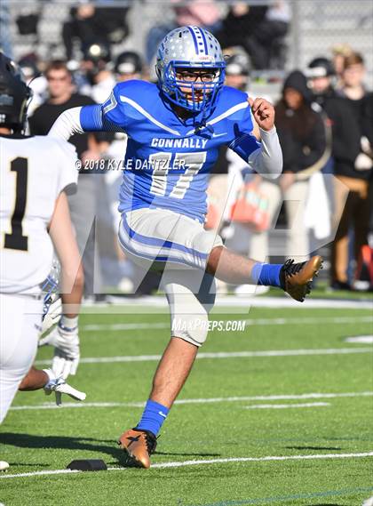 Thumbnail 1 in Connally vs. Pleasant Grove (UIL 4A Division 2 Region 2 Area) photogallery.