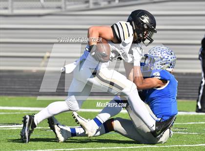 Thumbnail 3 in Connally vs. Pleasant Grove (UIL 4A Division 2 Region 2 Area) photogallery.