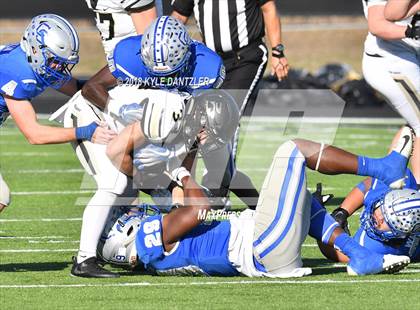 Thumbnail 1 in Connally vs. Pleasant Grove (UIL 4A Division 2 Region 2 Area) photogallery.