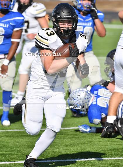 Thumbnail 1 in Connally vs. Pleasant Grove (UIL 4A Division 2 Region 2 Area) photogallery.