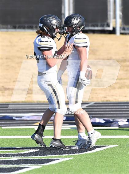 Thumbnail 3 in Connally vs. Pleasant Grove (UIL 4A Division 2 Region 2 Area) photogallery.