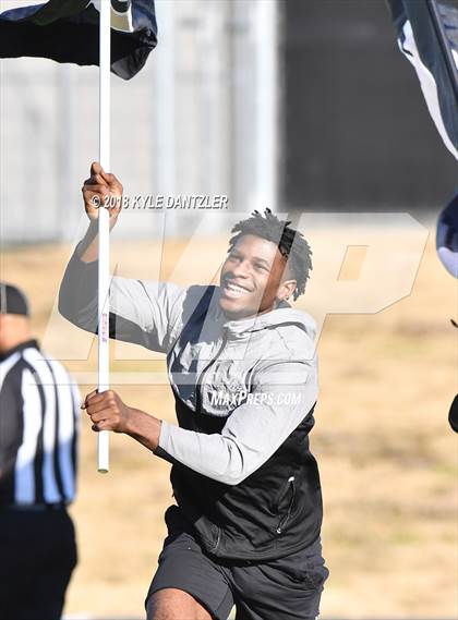 Thumbnail 1 in Connally vs. Pleasant Grove (UIL 4A Division 2 Region 2 Area) photogallery.
