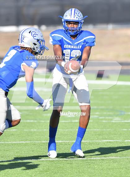 Thumbnail 2 in Connally vs. Pleasant Grove (UIL 4A Division 2 Region 2 Area) photogallery.