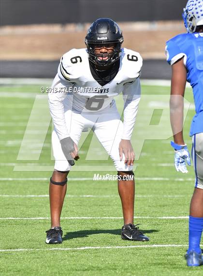 Thumbnail 3 in Connally vs. Pleasant Grove (UIL 4A Division 2 Region 2 Area) photogallery.