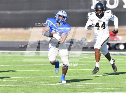 Thumbnail 1 in Connally vs. Pleasant Grove (UIL 4A Division 2 Region 2 Area) photogallery.