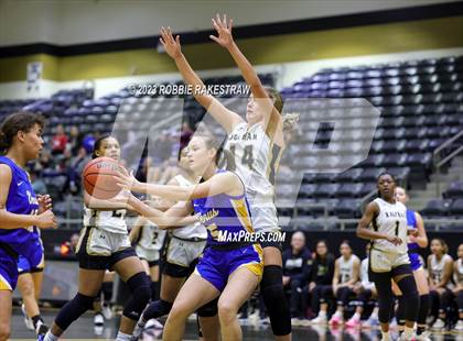 Thumbnail 1 in Venus vs. Kaufman (Kaufman Holiday Tournament) photogallery.