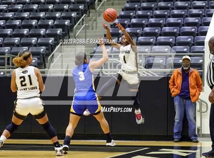 Thumbnail 1 in Venus vs. Kaufman (Kaufman Holiday Tournament) photogallery.