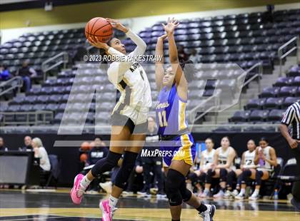 Thumbnail 3 in Venus vs. Kaufman (Kaufman Holiday Tournament) photogallery.