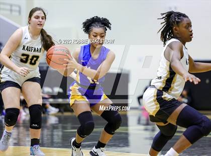 Thumbnail 2 in Venus vs. Kaufman (Kaufman Holiday Tournament) photogallery.