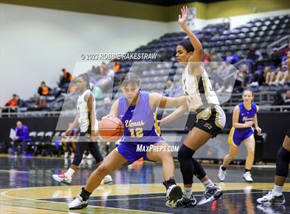 Thumbnail 3 in Venus vs. Kaufman (Kaufman Holiday Tournament) photogallery.