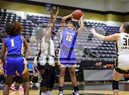 Thumbnail 2 in Venus vs. Kaufman (Kaufman Holiday Tournament) photogallery.