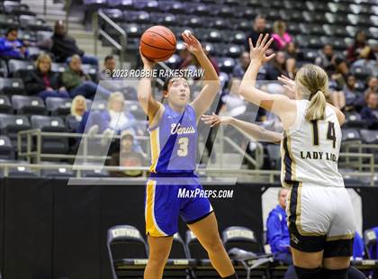Thumbnail 2 in Venus vs. Kaufman (Kaufman Holiday Tournament) photogallery.