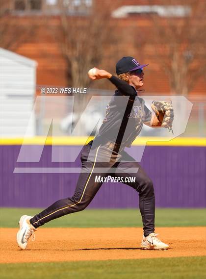 Thumbnail 2 in Center Hill @ DeSoto Central photogallery.