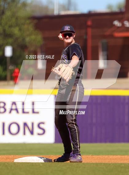 Thumbnail 3 in Center Hill @ DeSoto Central photogallery.