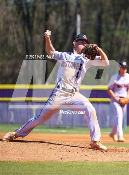 Thumbnail 3 in Center Hill @ DeSoto Central photogallery.