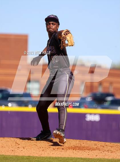 Thumbnail 2 in Center Hill @ DeSoto Central photogallery.