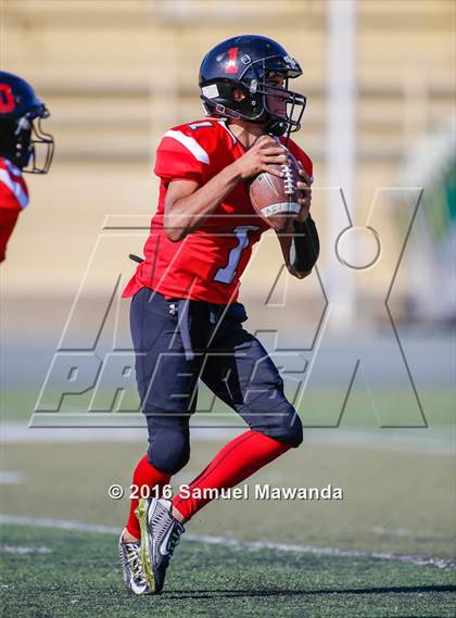 Thumbnail 2 in Arleta vs Carson  photogallery.