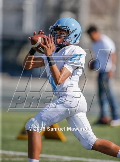 Thumbnail 3 in Arleta vs Carson  photogallery.