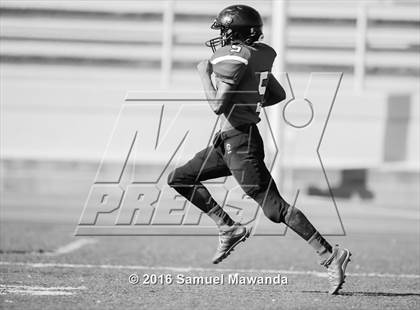 Thumbnail 3 in Arleta vs Carson  photogallery.