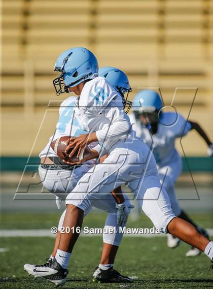 Thumbnail 2 in Arleta vs Carson  photogallery.