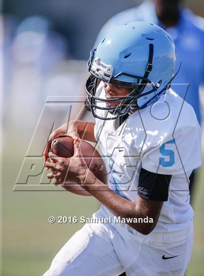 Thumbnail 3 in Arleta vs Carson  photogallery.