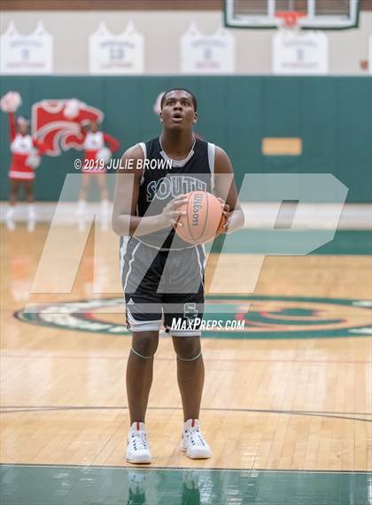 Thumbnail 3 in Fort Wayne South Side @ Lawrence North photogallery.