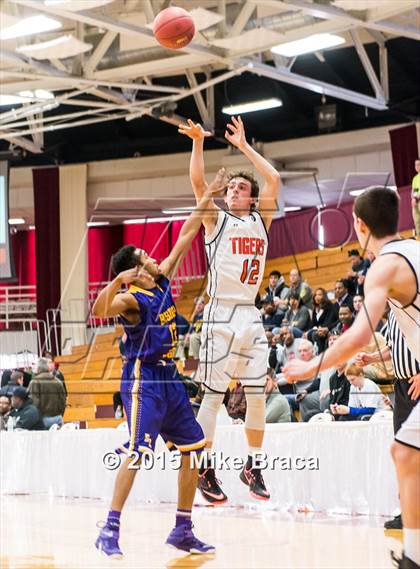 Thumbnail 2 in Newton North vs. Bishop Loughlin (Spalding HoopHall Classic) photogallery.