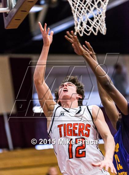 Thumbnail 2 in Newton North vs. Bishop Loughlin (Spalding HoopHall Classic) photogallery.
