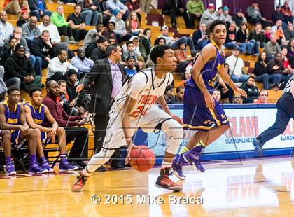 Thumbnail 2 in Newton North vs. Bishop Loughlin (Spalding HoopHall Classic) photogallery.