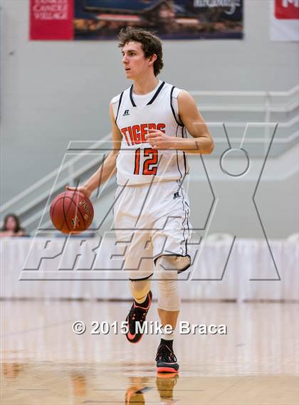 Thumbnail 3 in Newton North vs. Bishop Loughlin (Spalding HoopHall Classic) photogallery.