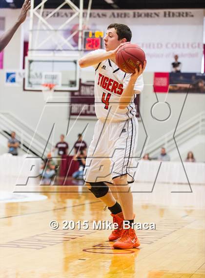 Thumbnail 2 in Newton North vs. Bishop Loughlin (Spalding HoopHall Classic) photogallery.