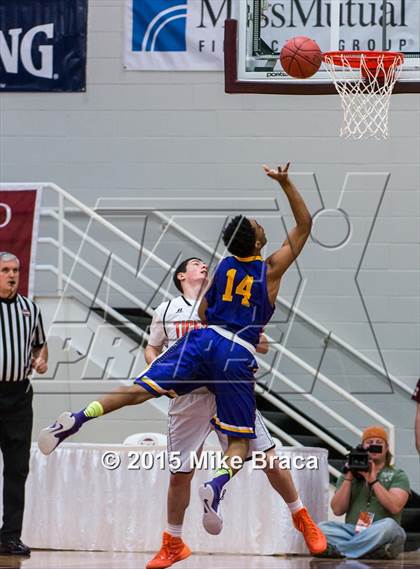 Thumbnail 1 in Newton North vs. Bishop Loughlin (Spalding HoopHall Classic) photogallery.