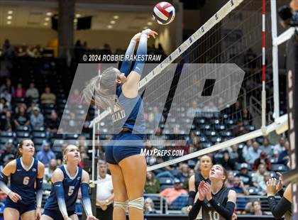 Thumbnail 1 in Goliad vs. Bushland (UIL 3A Volleyball Division 1 Final) photogallery.