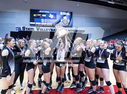 Thumbnail 2 in Goliad vs. Bushland (UIL 3A Volleyball Division 1 Final) photogallery.
