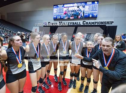 Thumbnail 3 in Goliad vs. Bushland (UIL 3A Volleyball Division 1 Final) photogallery.