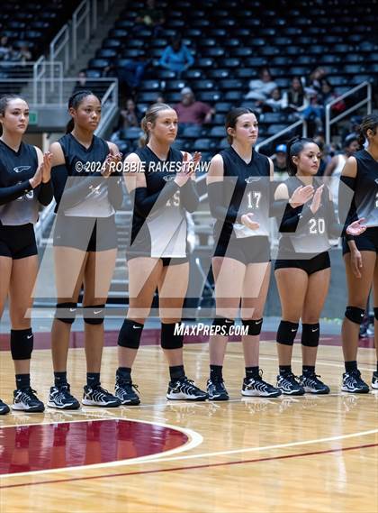 Thumbnail 1 in Goliad vs. Bushland (UIL 3A Volleyball Division 1 Final) photogallery.